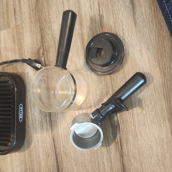 Bella Espresso Machine - Picture 5 of 11